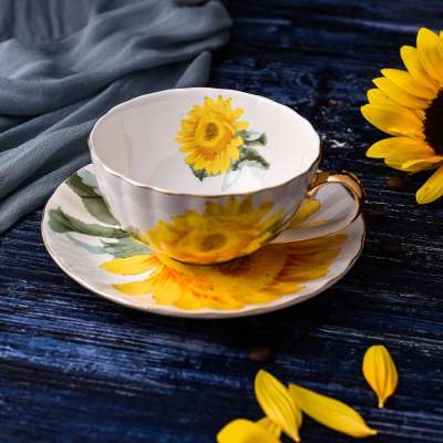 Antique Coffee Cup and Saucer Set European Style Cup with Sunflower Pattern Bone China Tea Sets