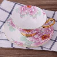 220CC Royal Albert Styles Of Flower Decaled Ceramic Tea Cups Sets Gold Painted Fine Bone China Coffee Cups And Saucers